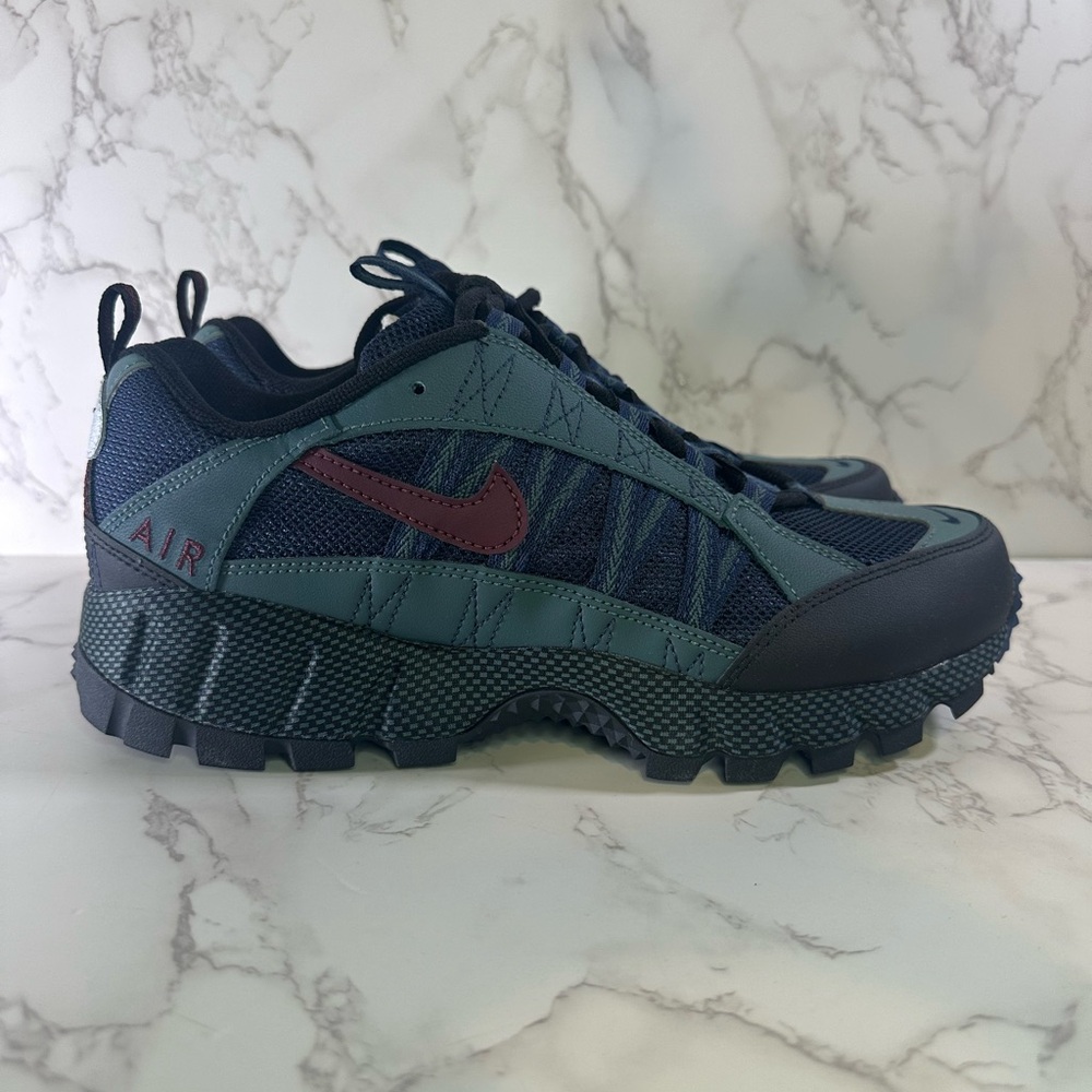 Nike Men's Blue and Black Sneakers - Picture 5 of 6